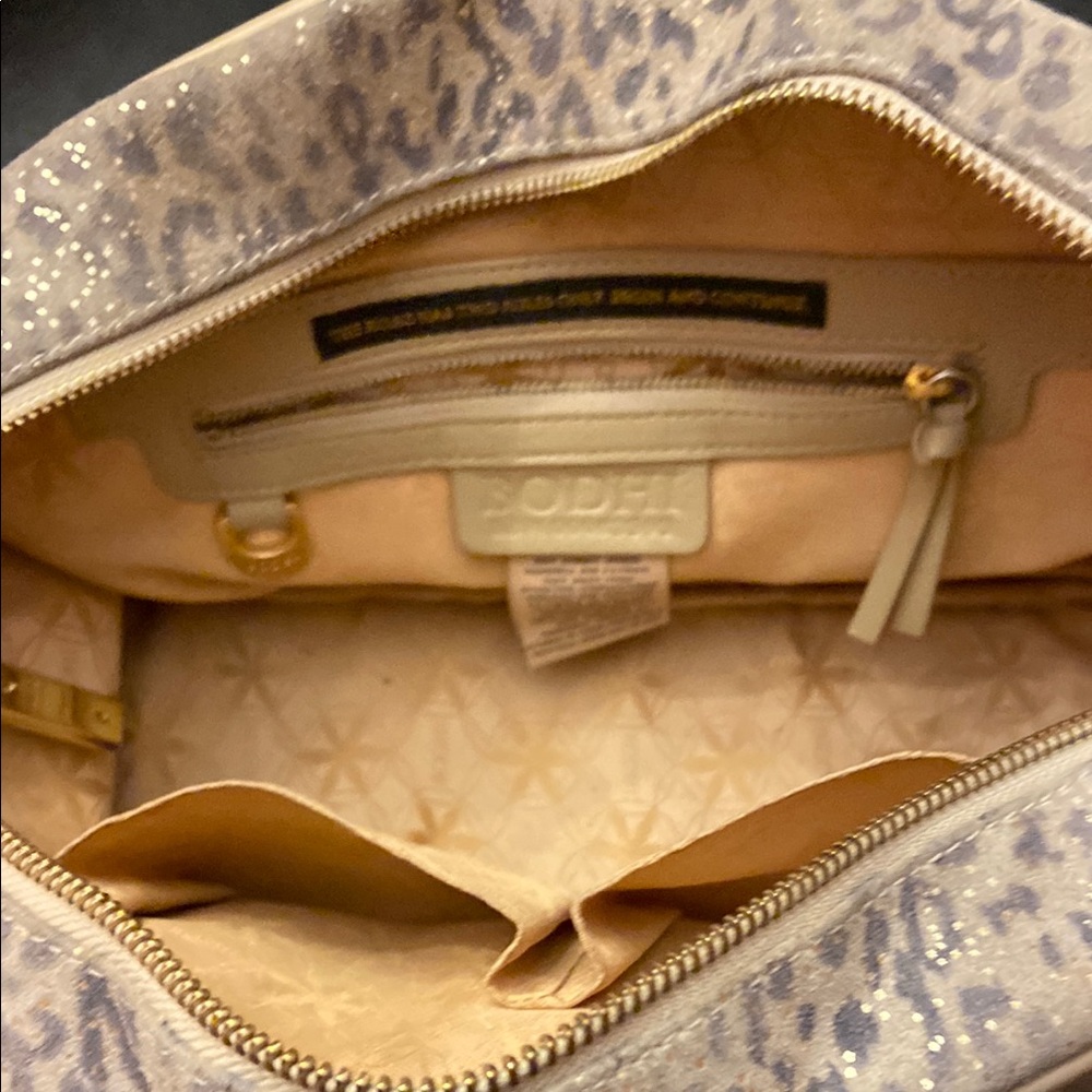 Bodhi Tan and Gold Women's Bag with dust bag - Picture 9 of 11
